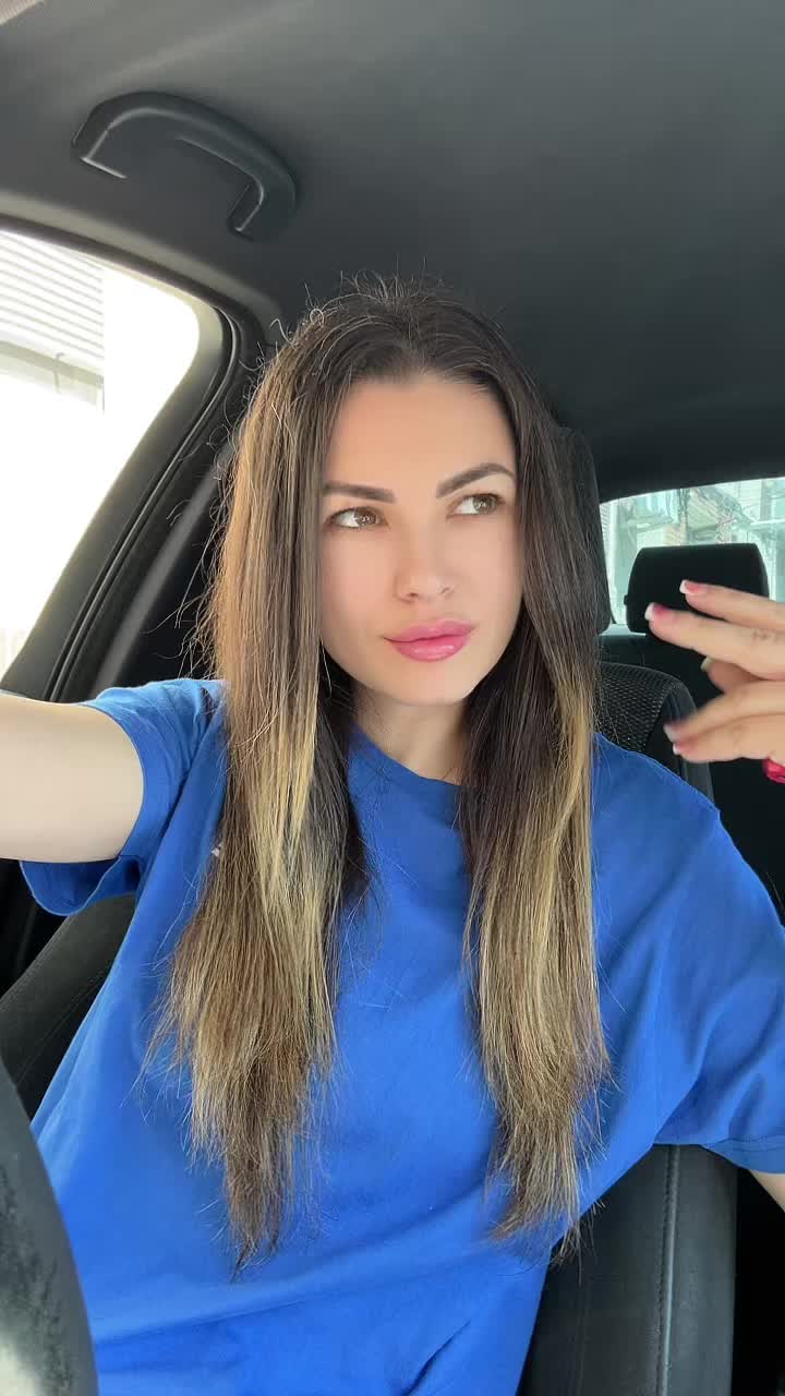 @Denisa V. ♉️