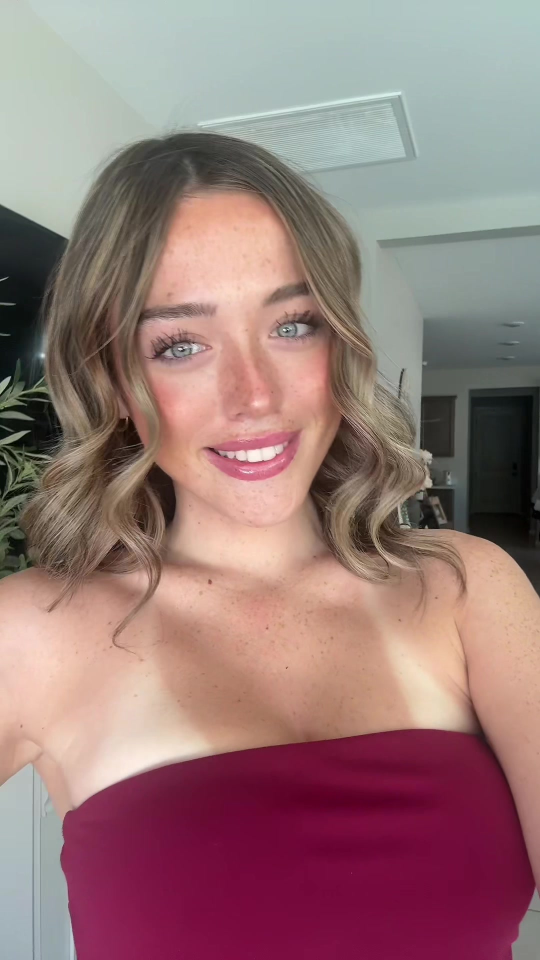 @??