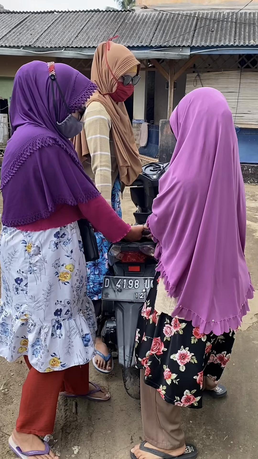 @ceu eceu kampung