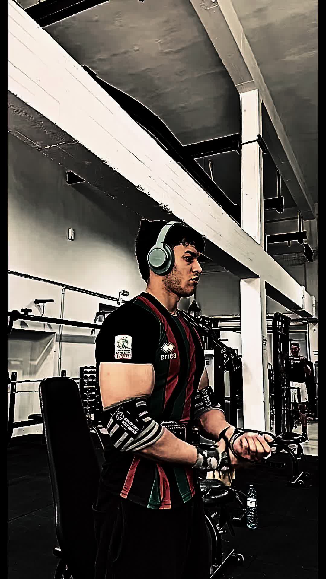 @😇Adam😈