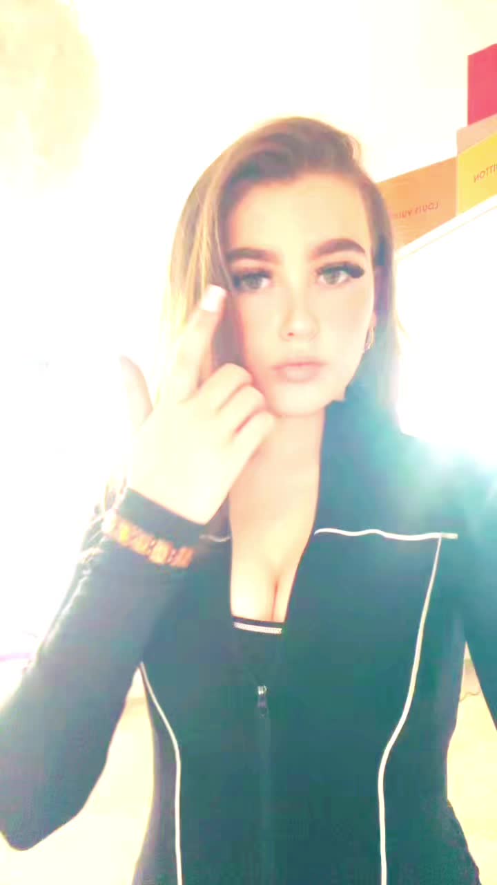 @🤍