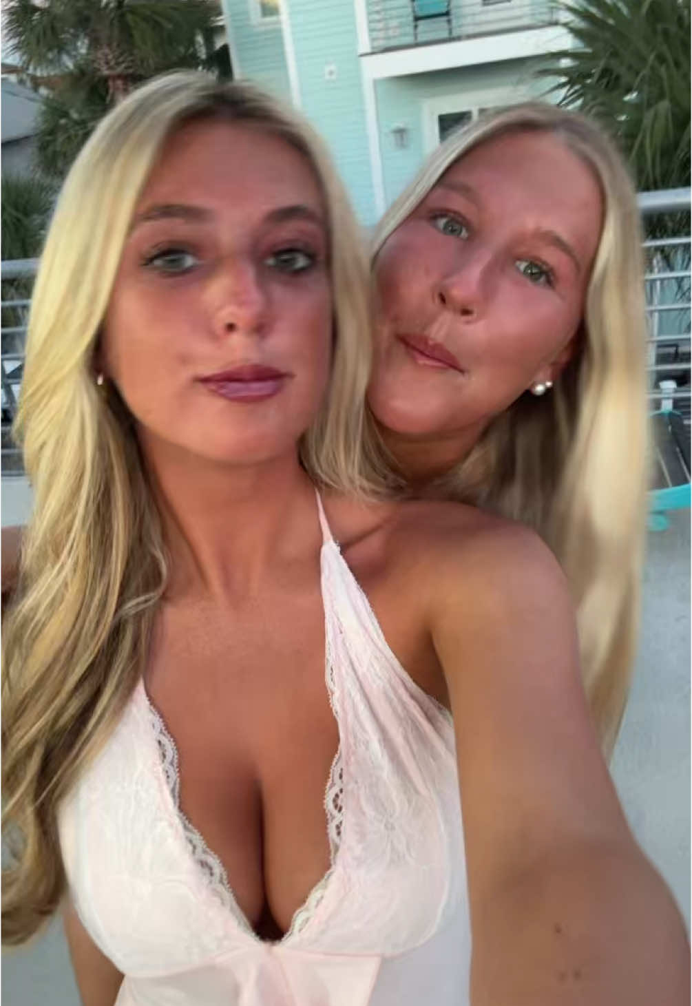 @Eva