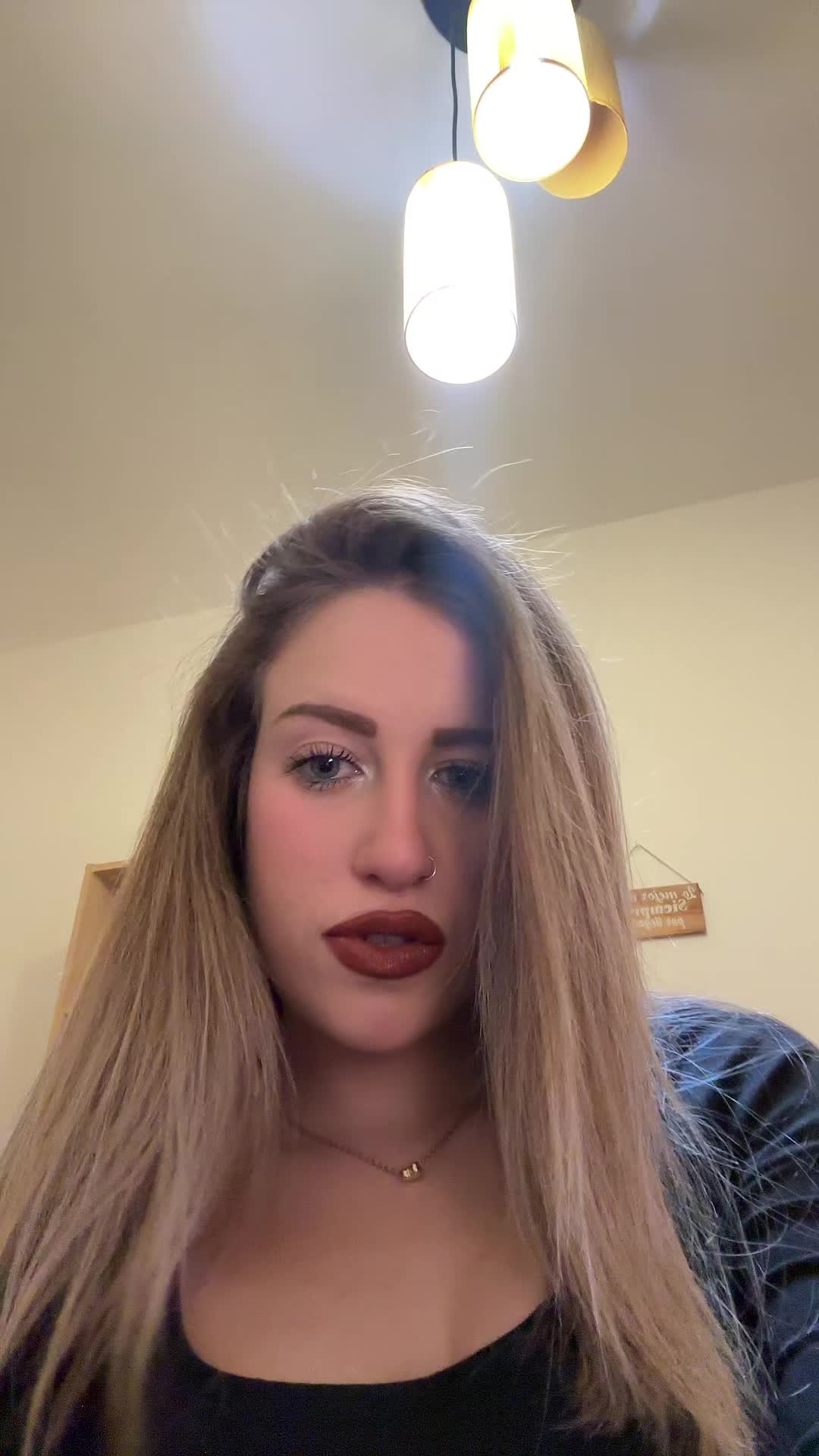 @𝑀 𝑎 𝑟 𝑖 𝑛 𝑎