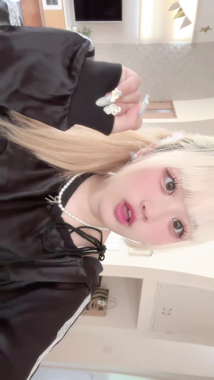 @梨々愛(りりあ)
