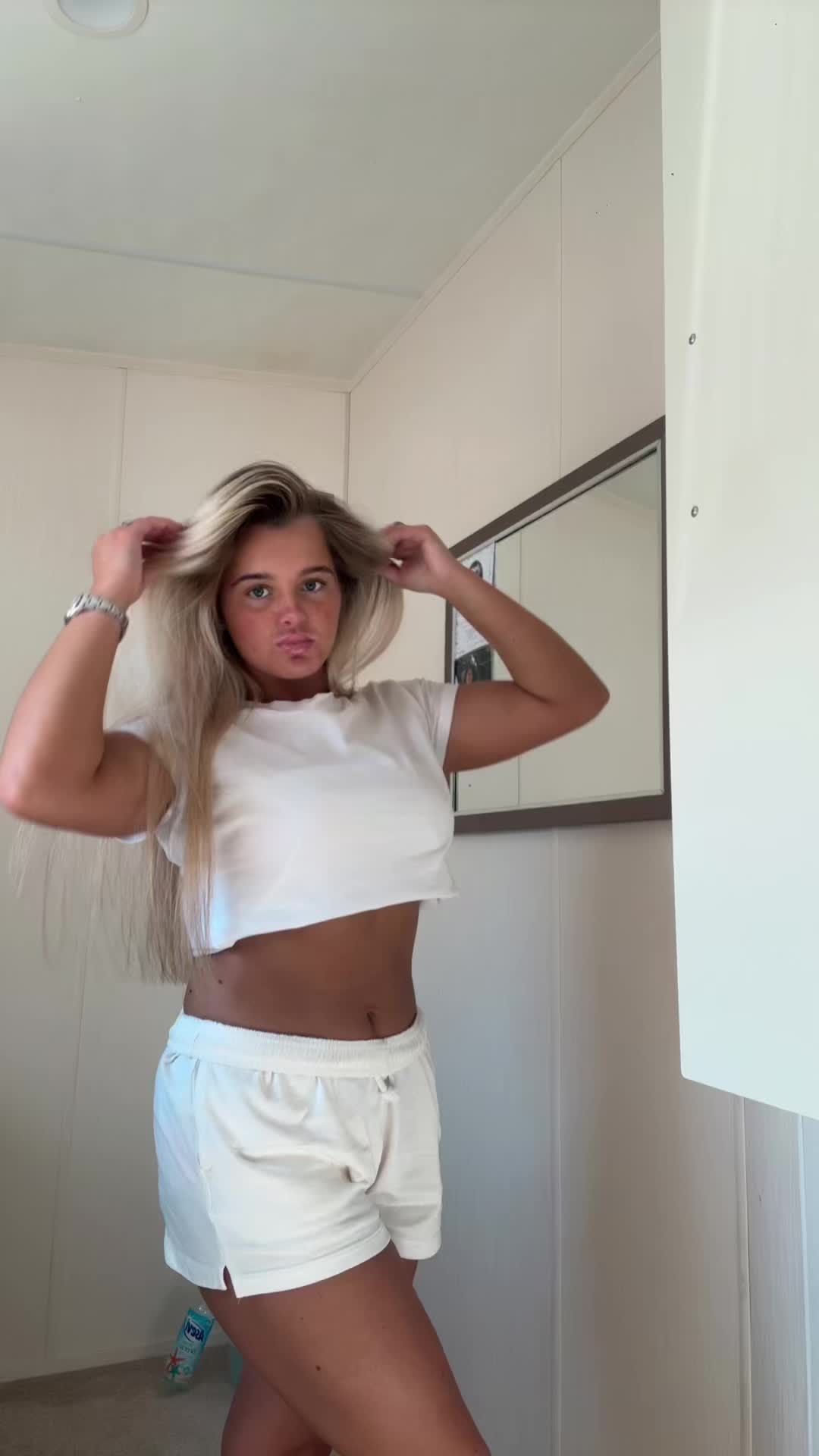 @suetinawardx16