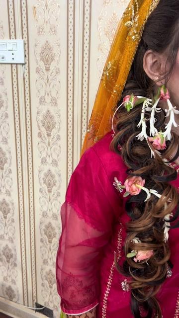 @Mirror beauty parlour ♥️