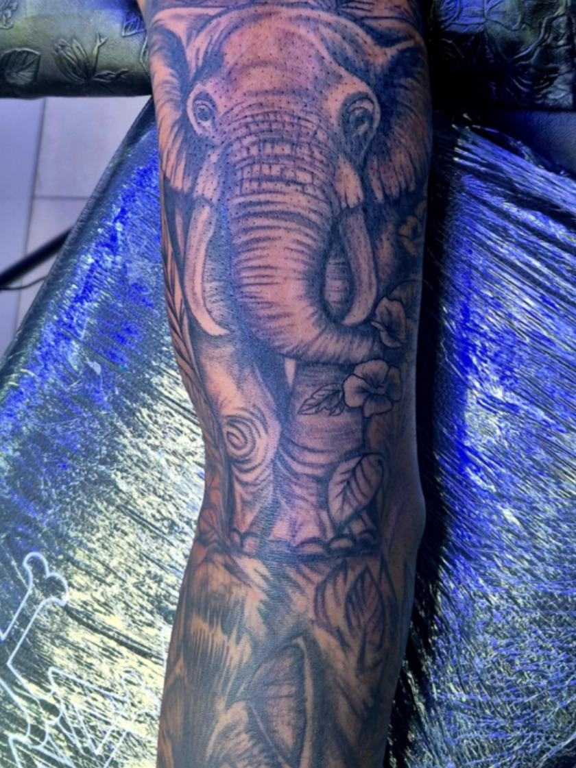 @Mike Tattoo Studio