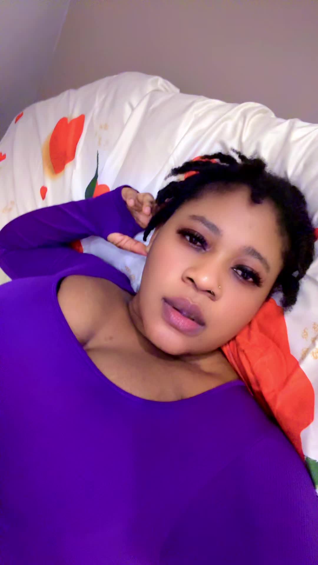 @queenlit06