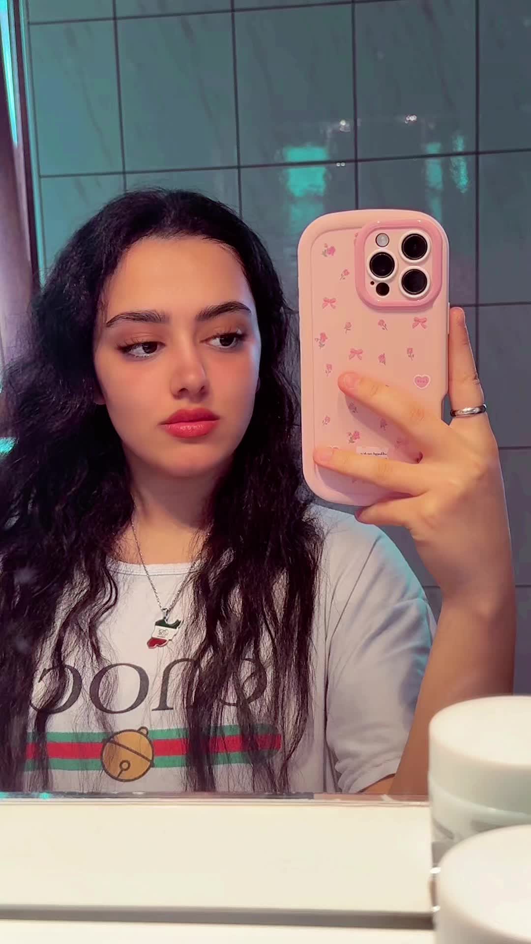 @sara