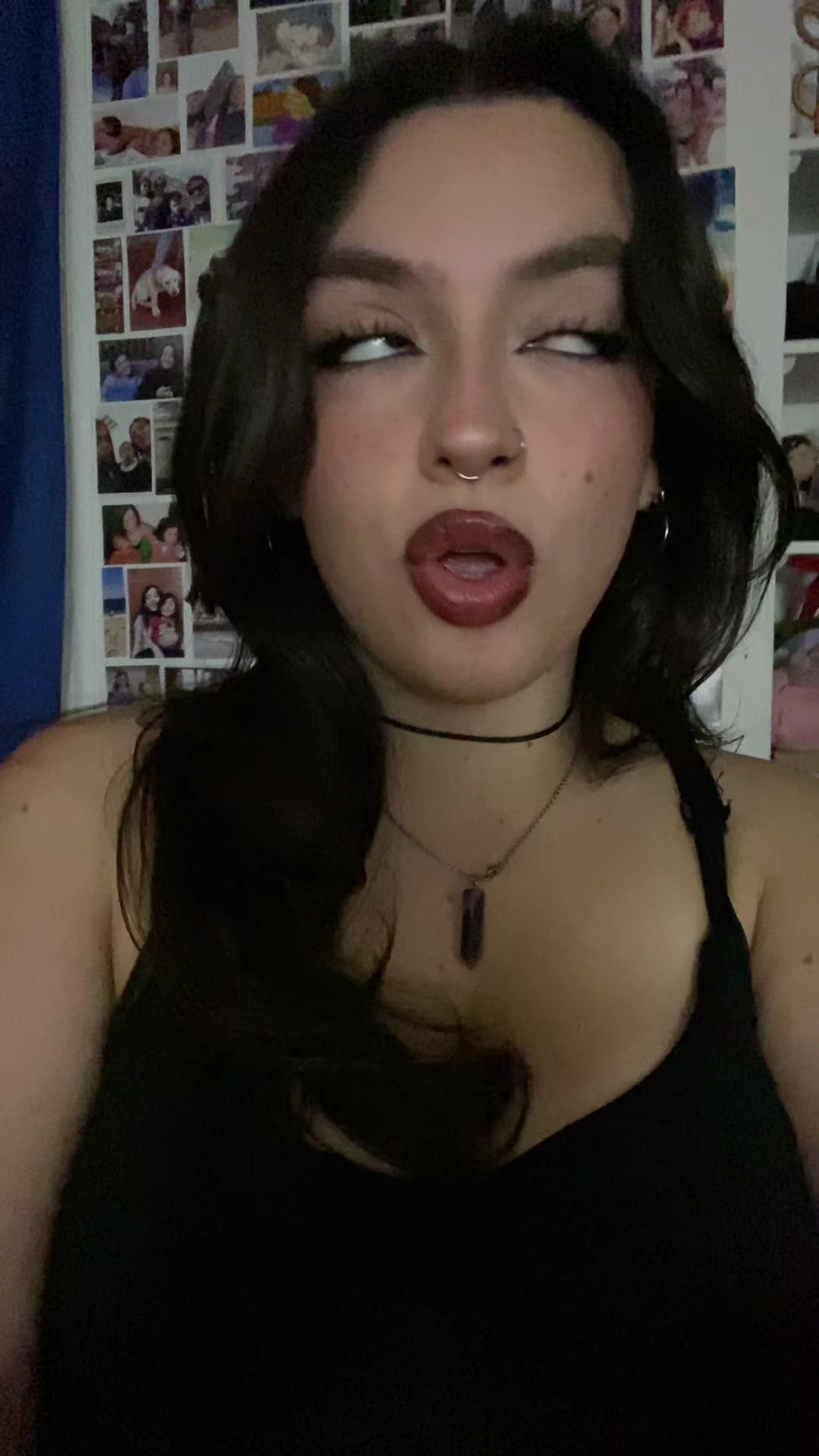 @Emiliaa
