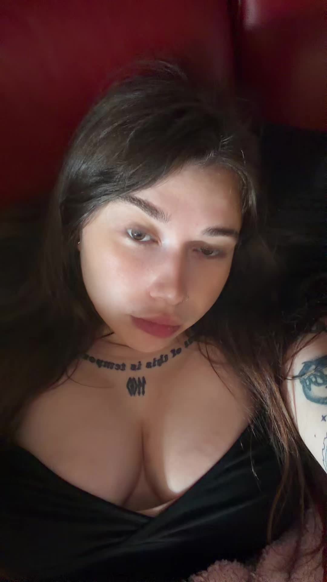 @R💋