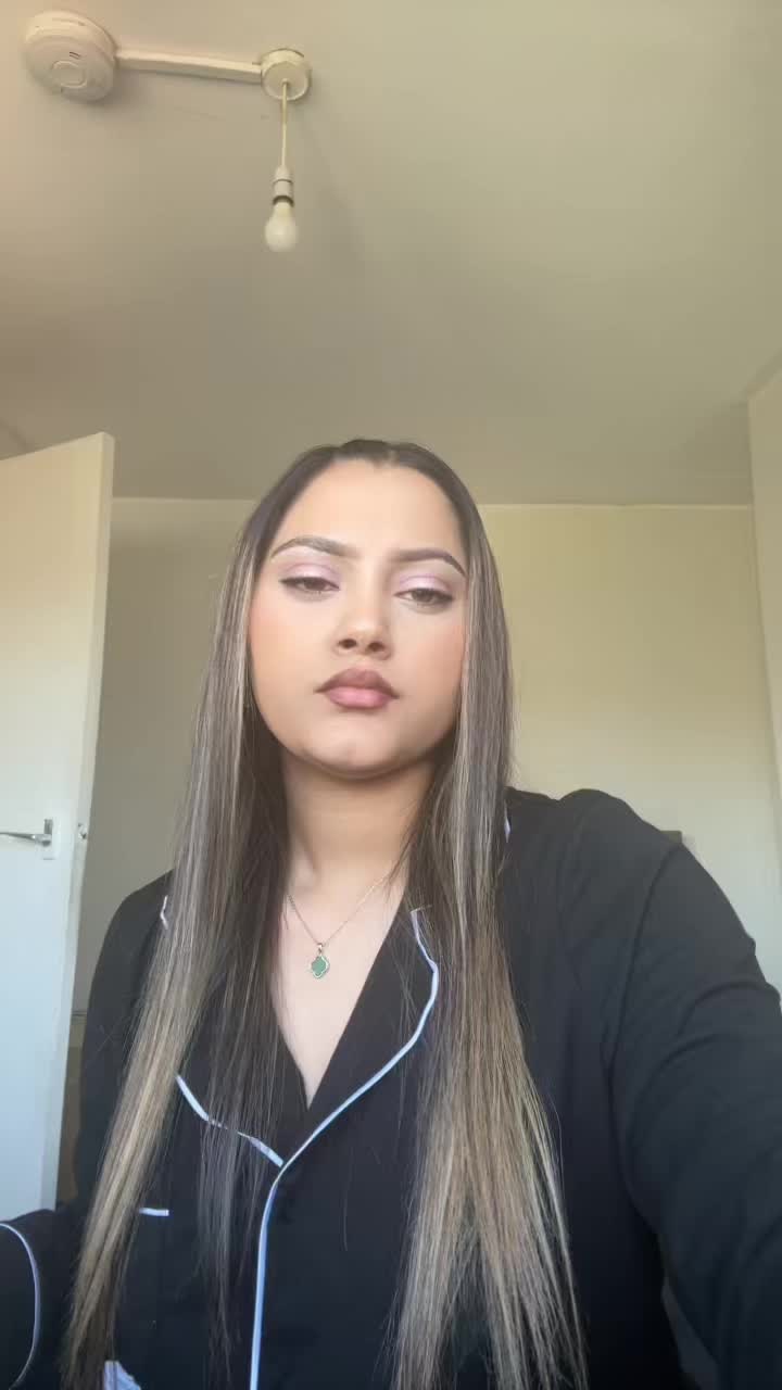 @Niki_03