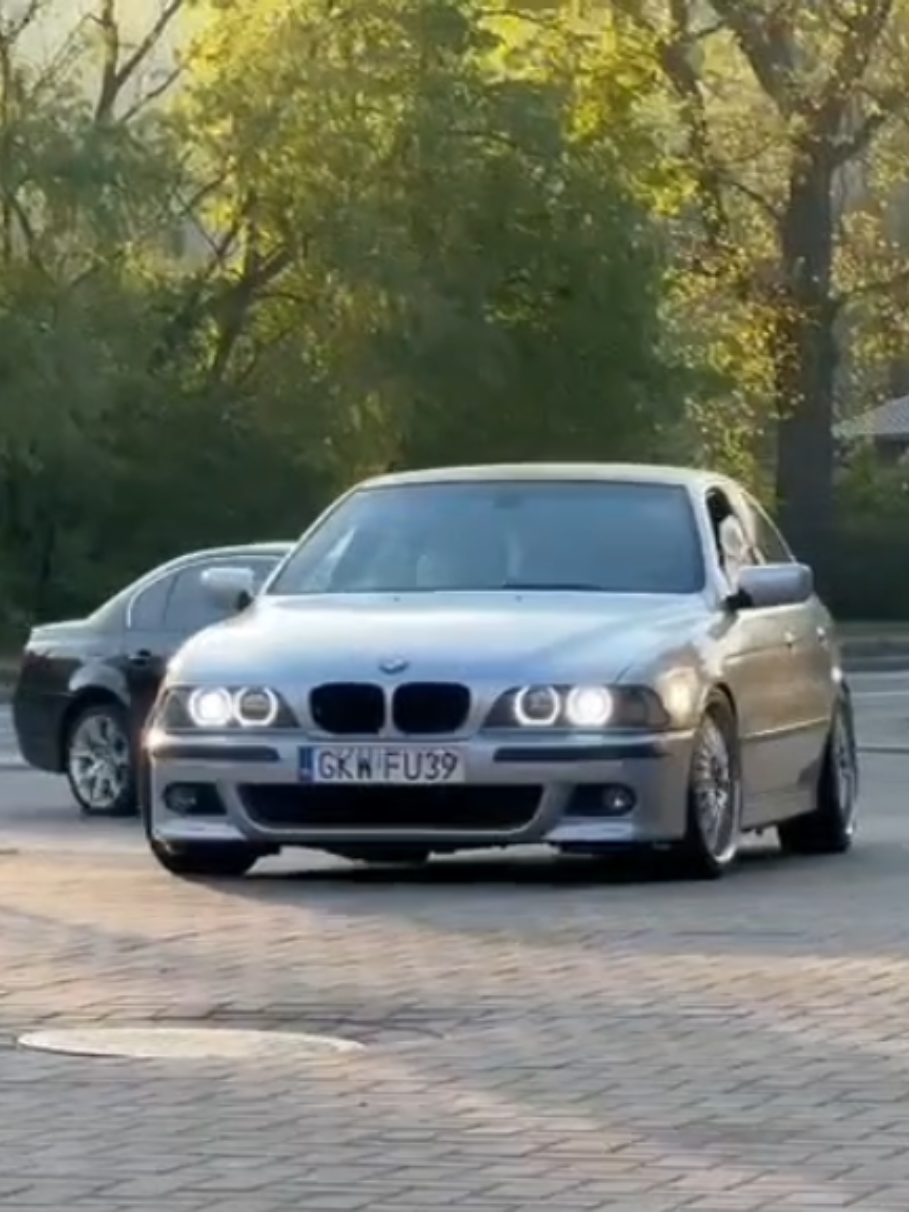 @luboś