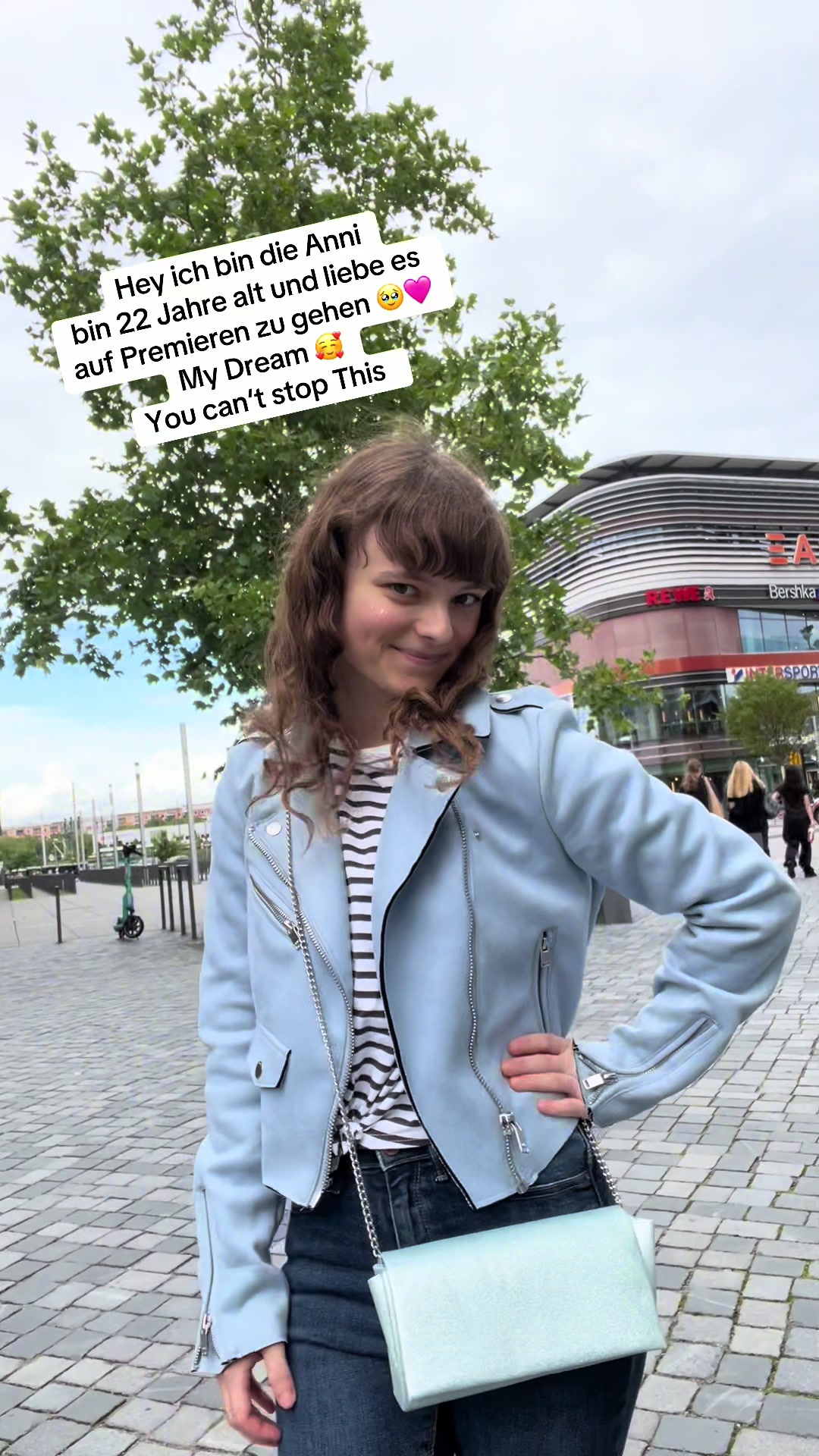 @anni.wars