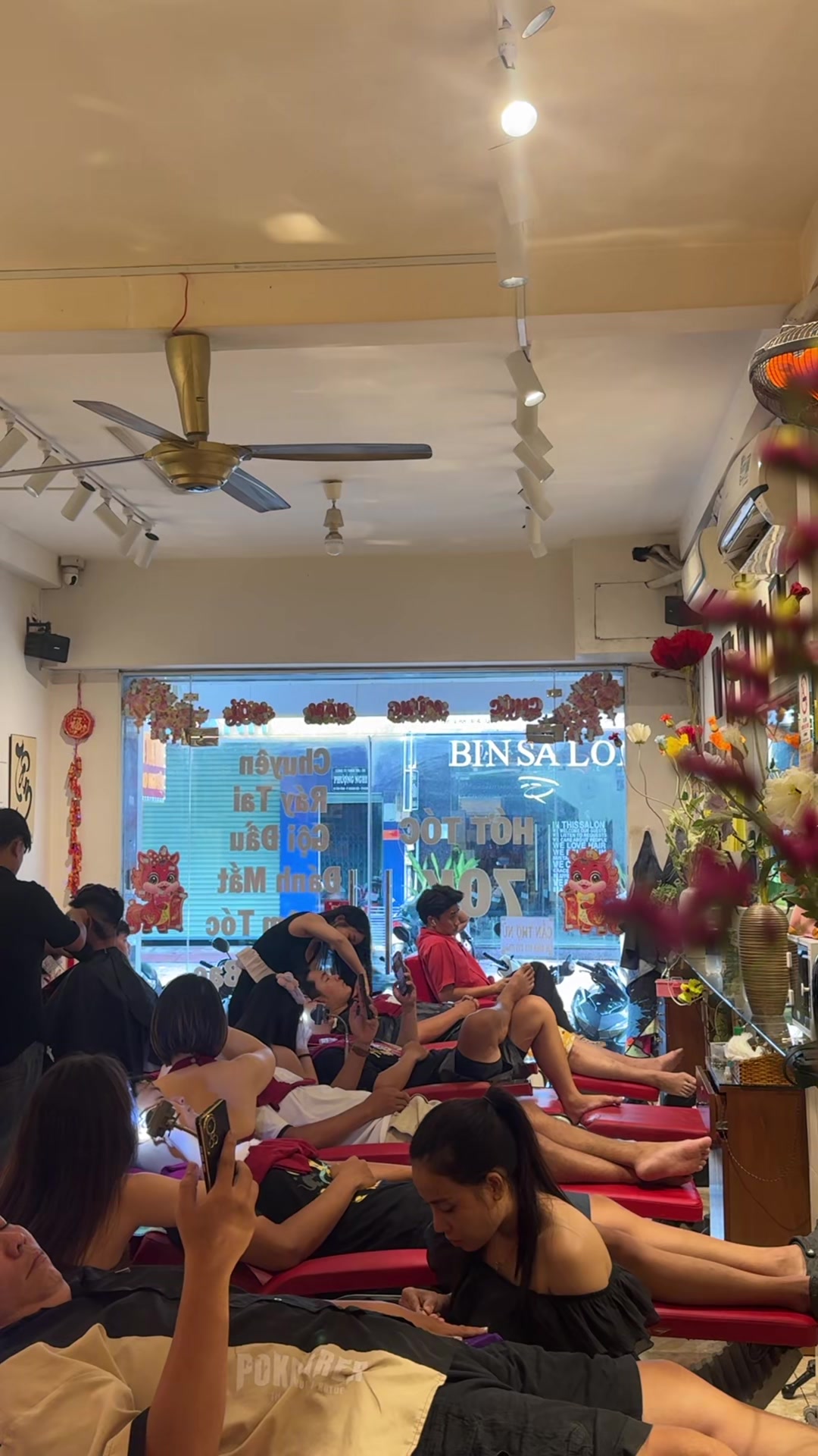 @HỚT TÓC NAM THẢO NGUYÊN Q4