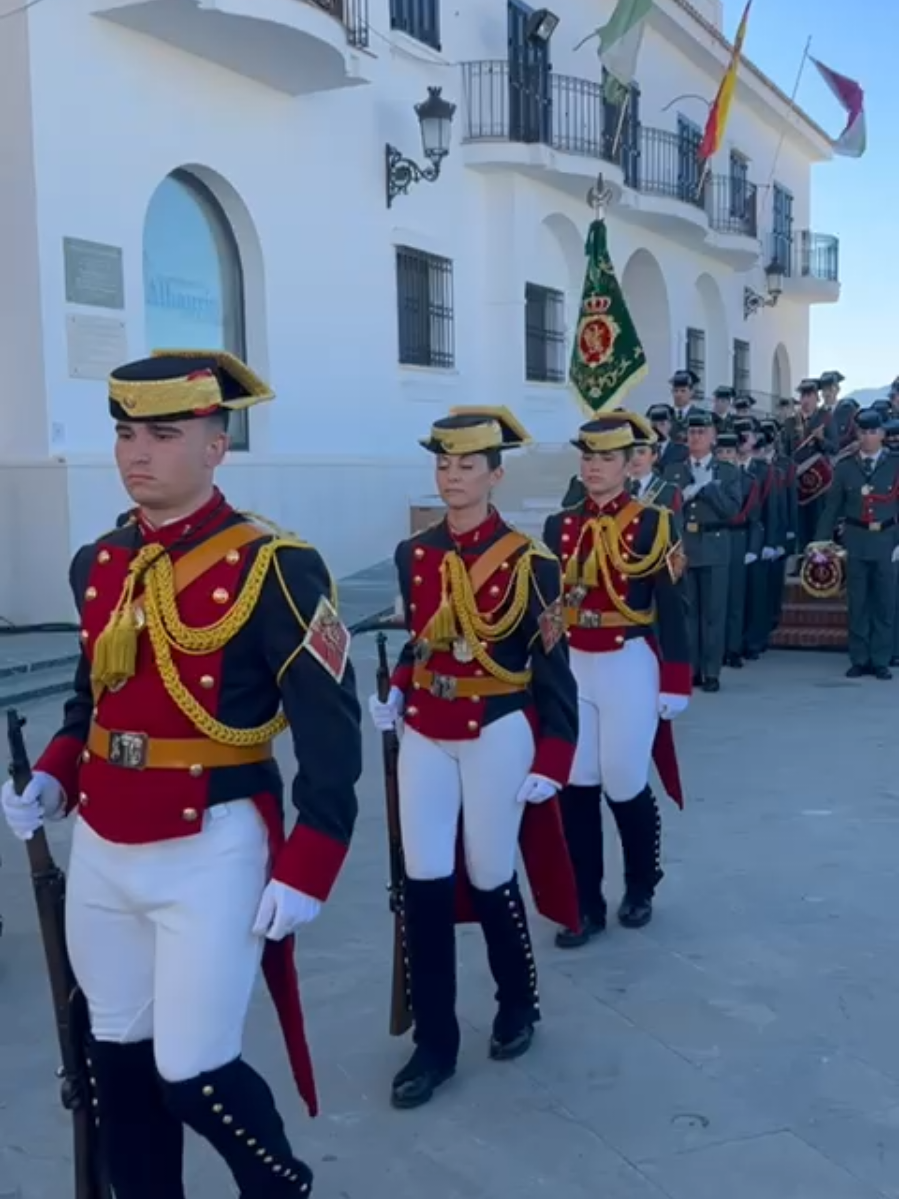 @MUJER Y GUARDIA CIVIL 🇪🇦