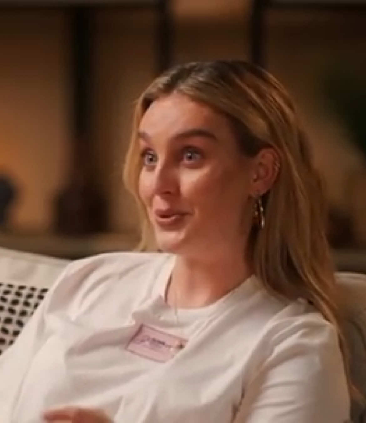 @Daily Perrie. (fan account)