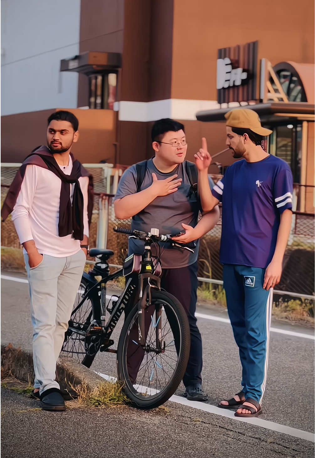 @ウズマン・マヘル 🇵🇰🇯🇵