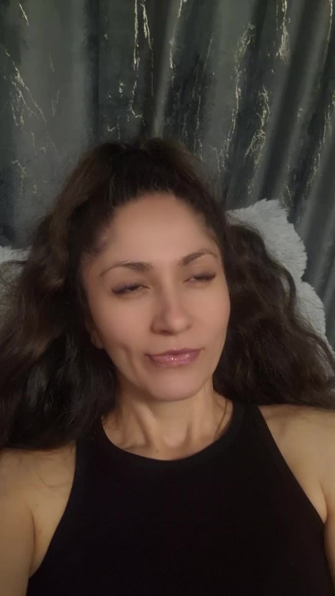 @Elena Monica