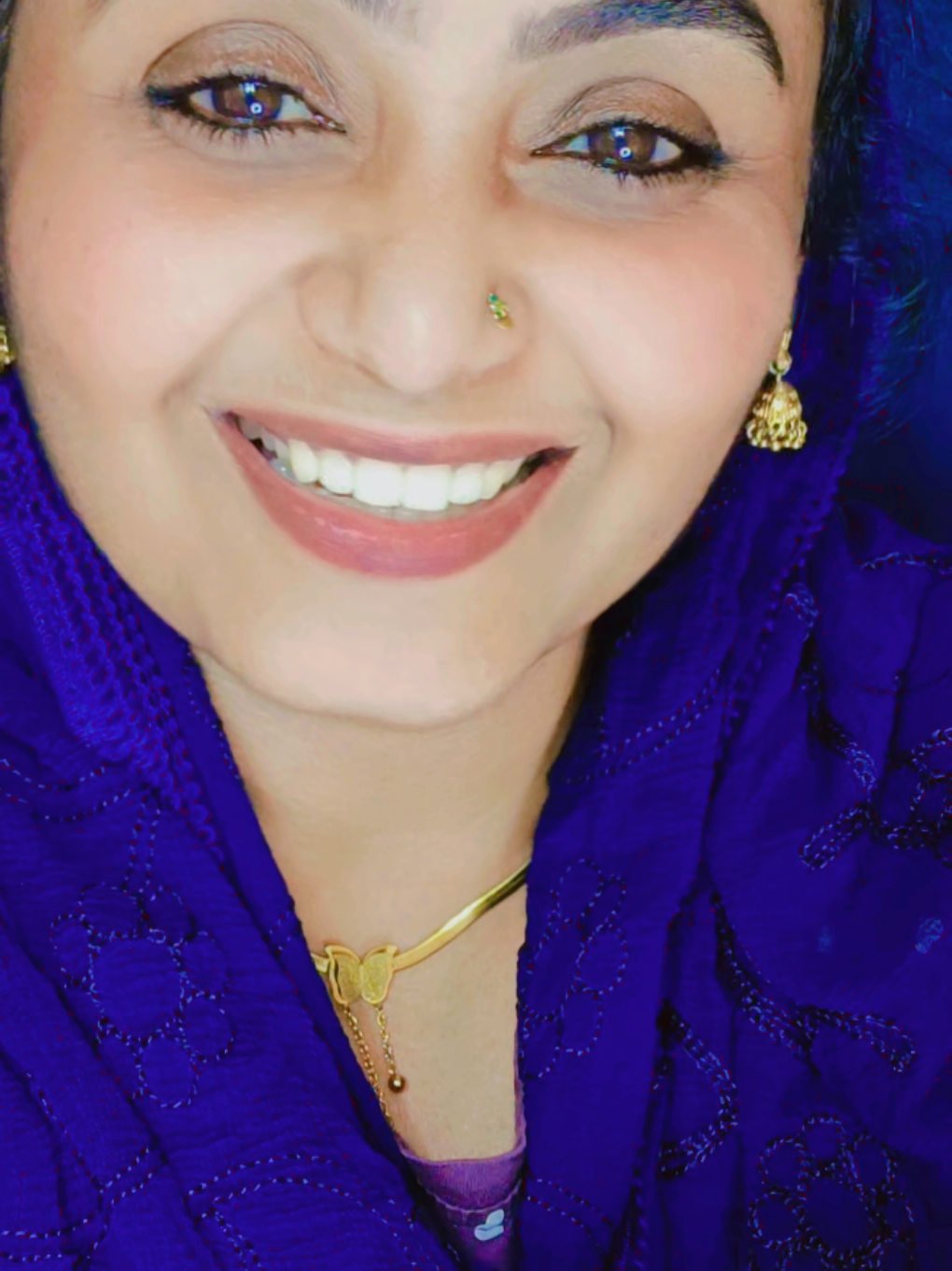 @🧿🦋DHanYA SUreSh🦋🧿