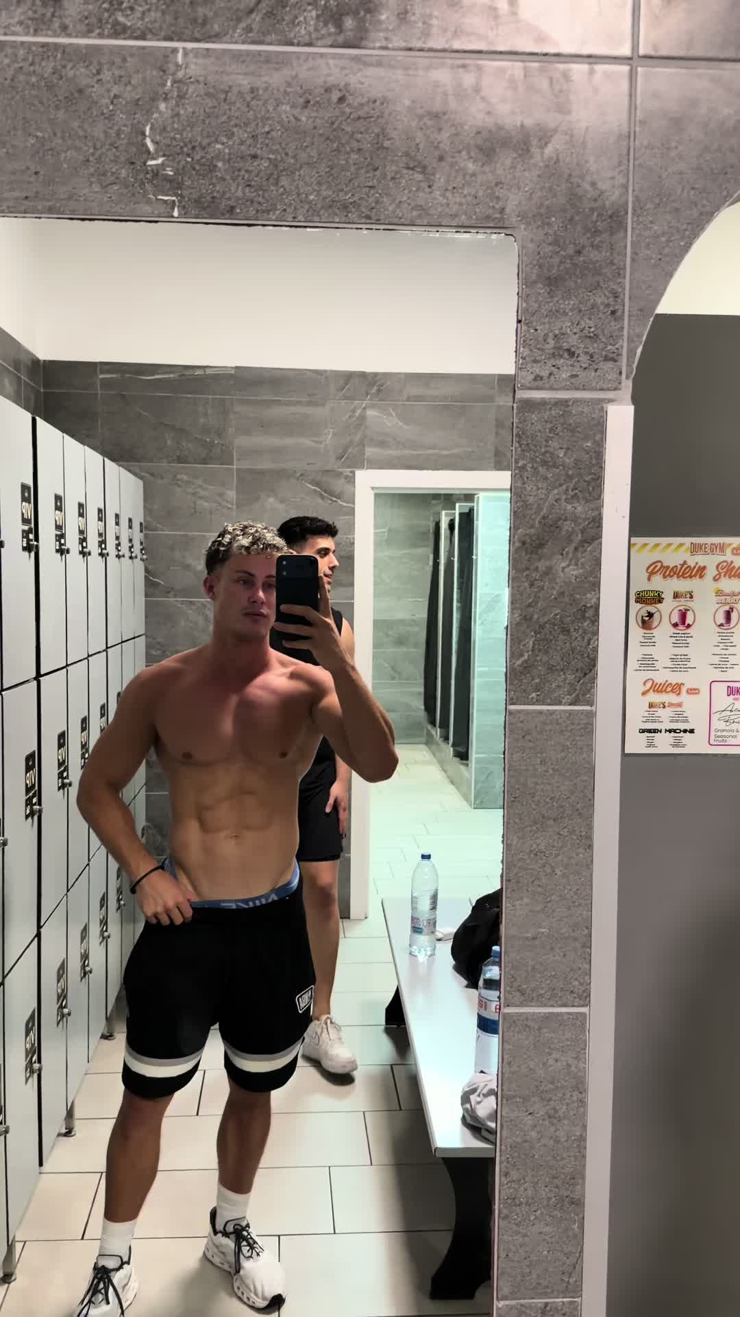@Velanfly