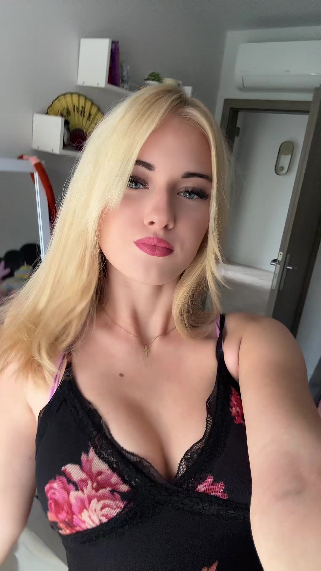 @sara