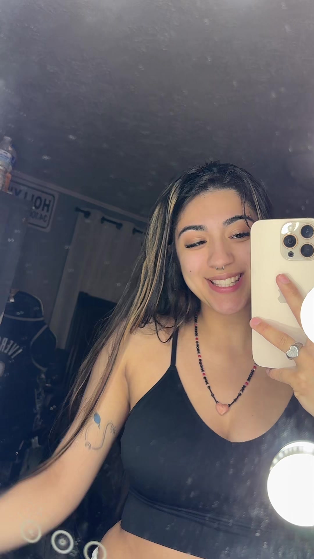 @anita