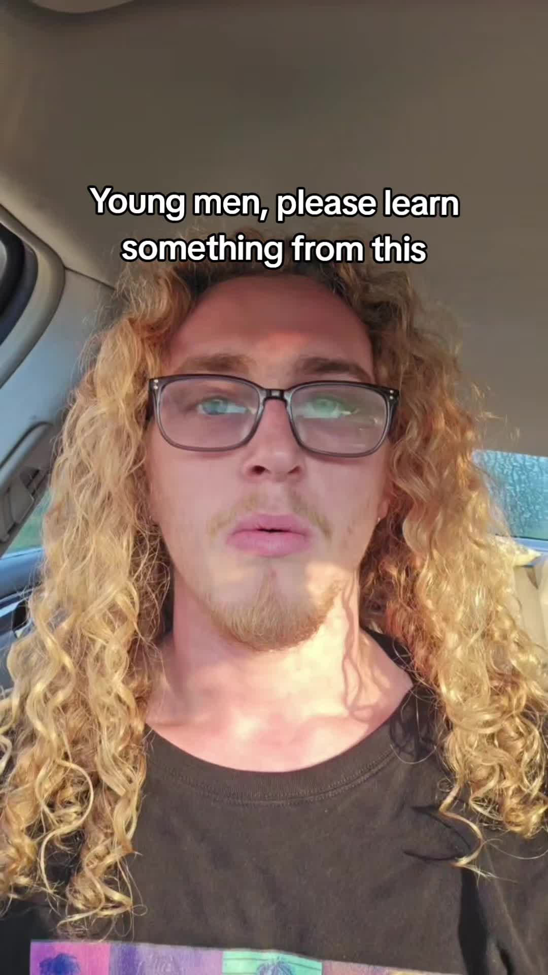 @GoldieGl0cks