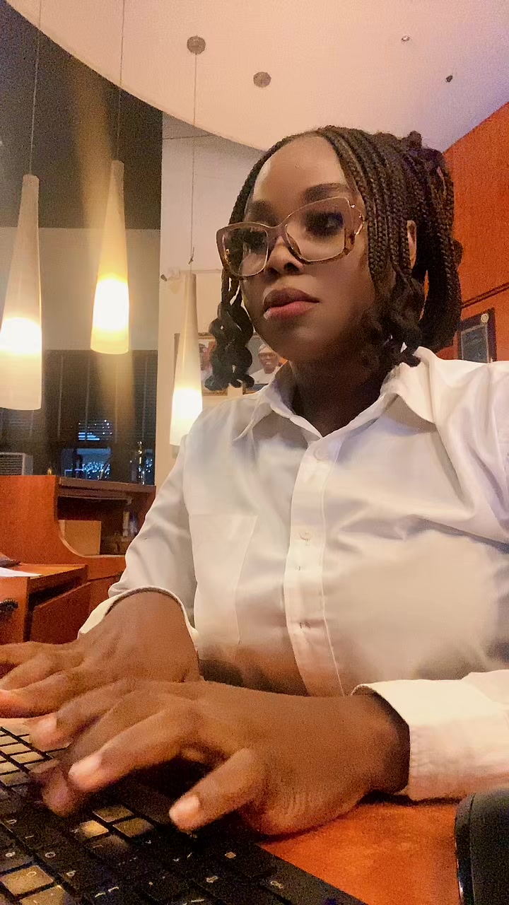 @julietvianny2