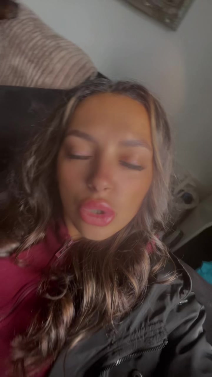 @Shauna21🏴🇯🇲