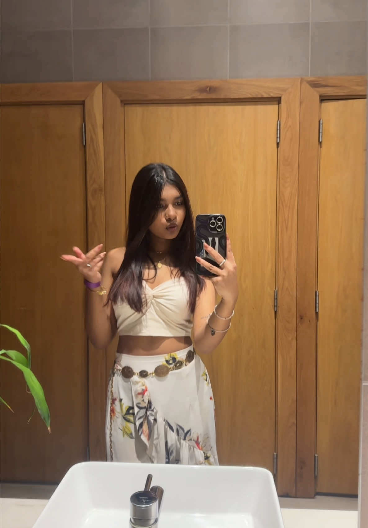 @Richa🌺
