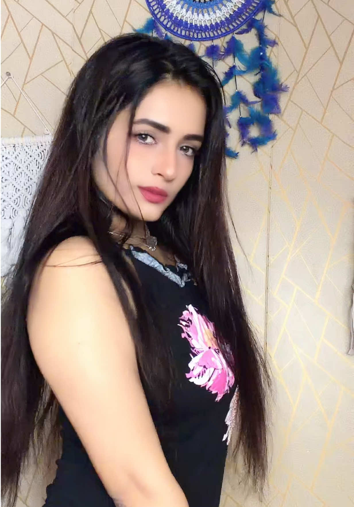 @Thakurain
