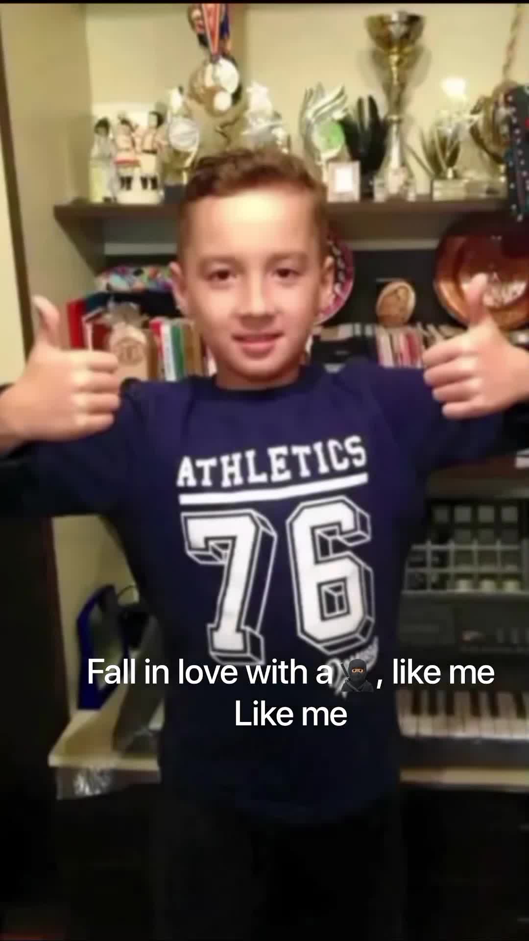 @AdelinMM
