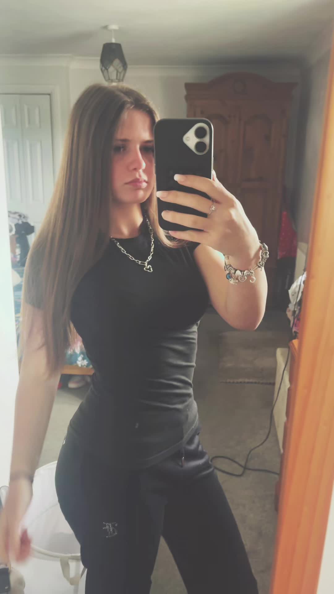 @✰ chloe ✰