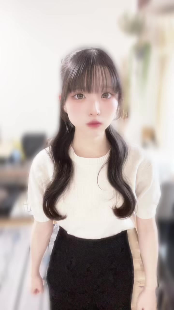 @ゆりな