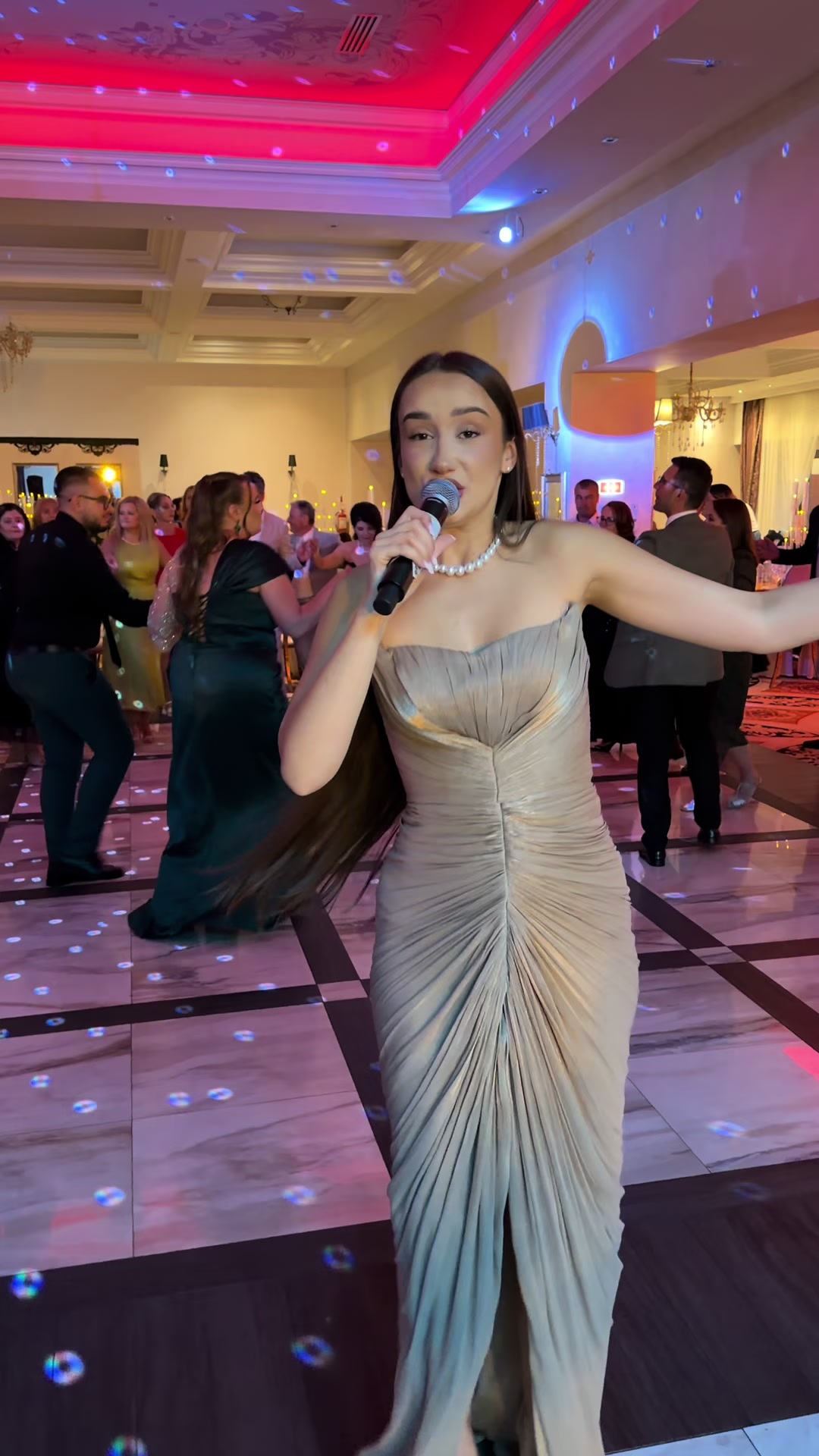 @Alexandra Cotruș