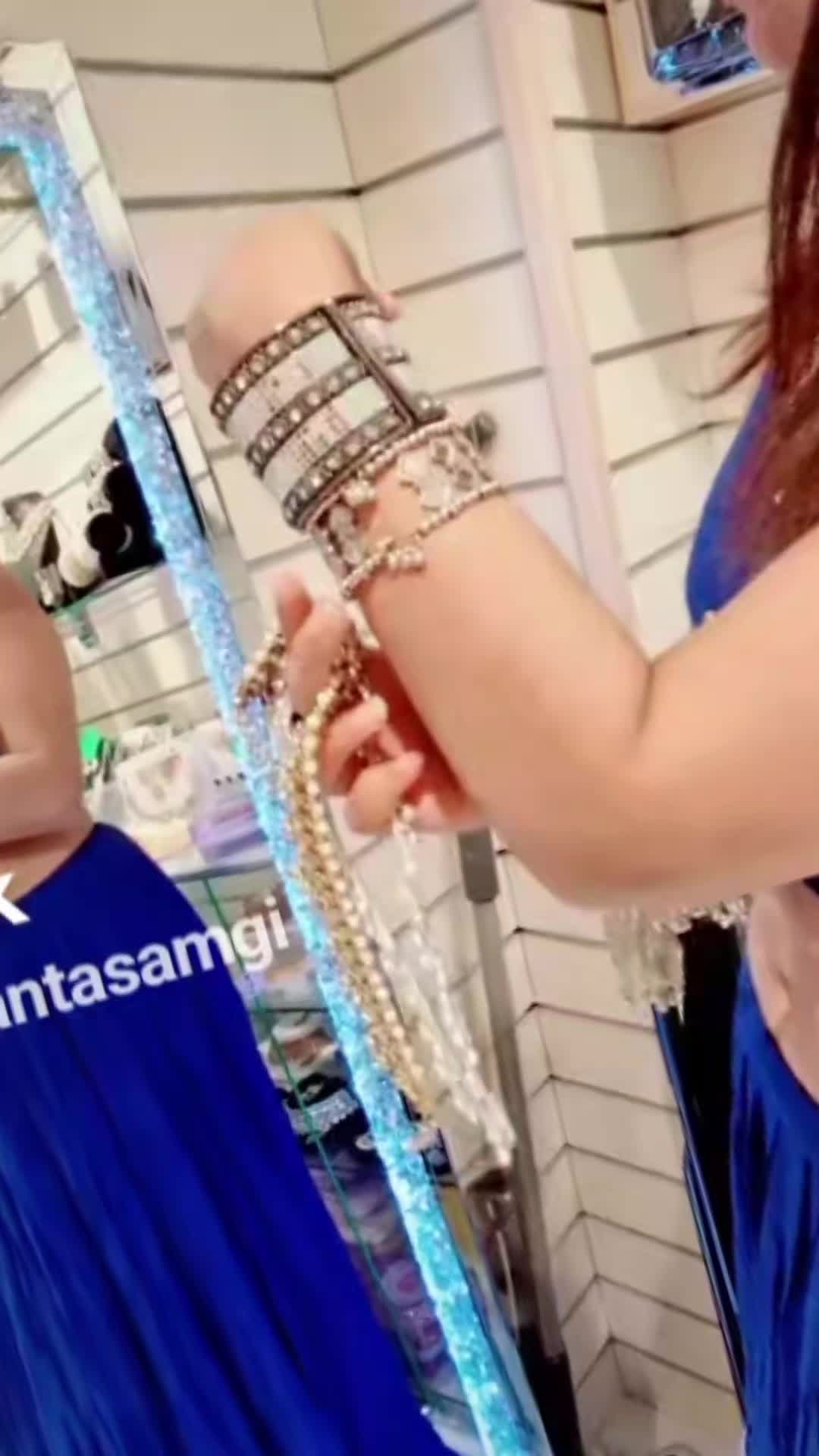 @Annie