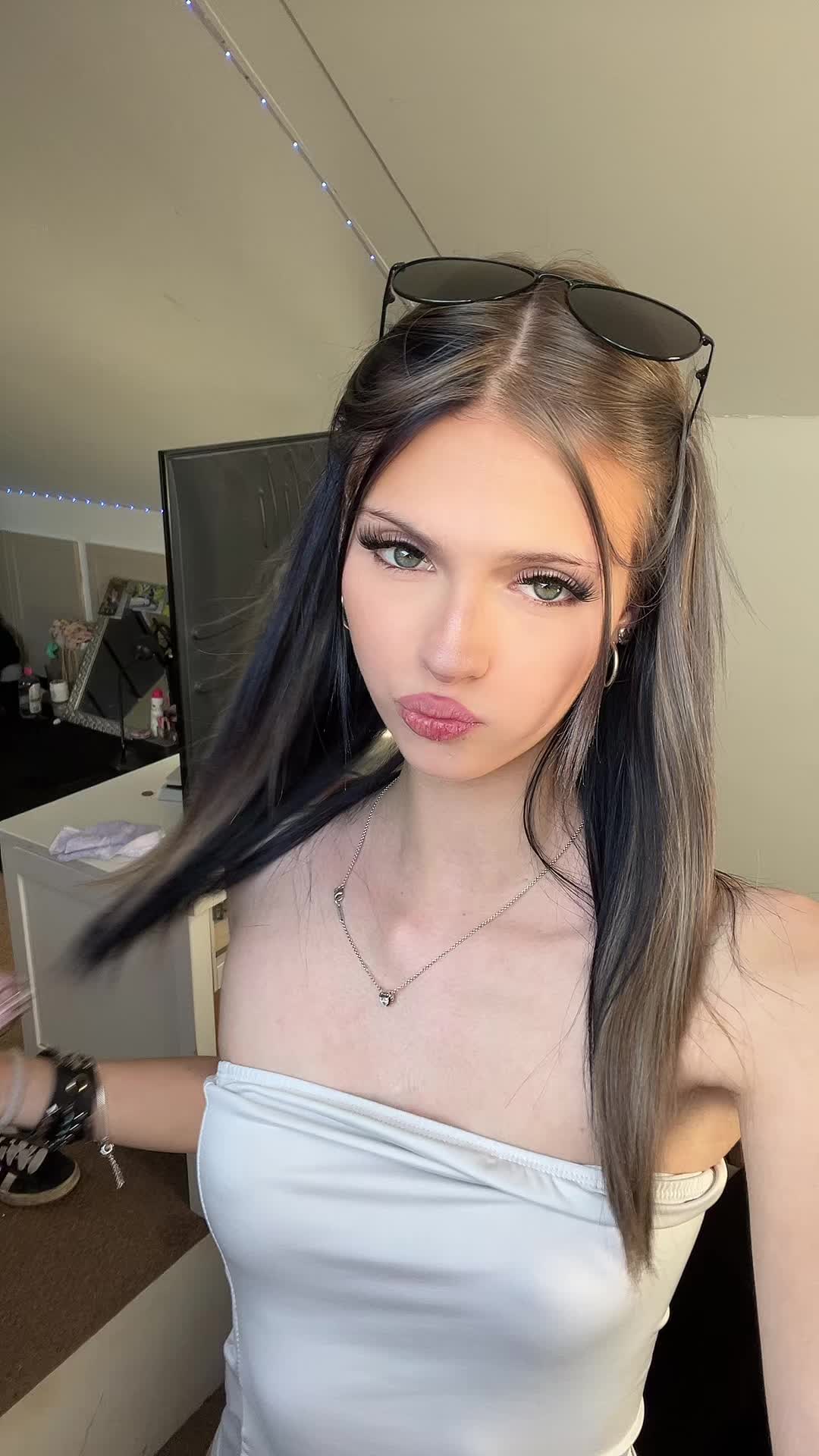 @S🪼