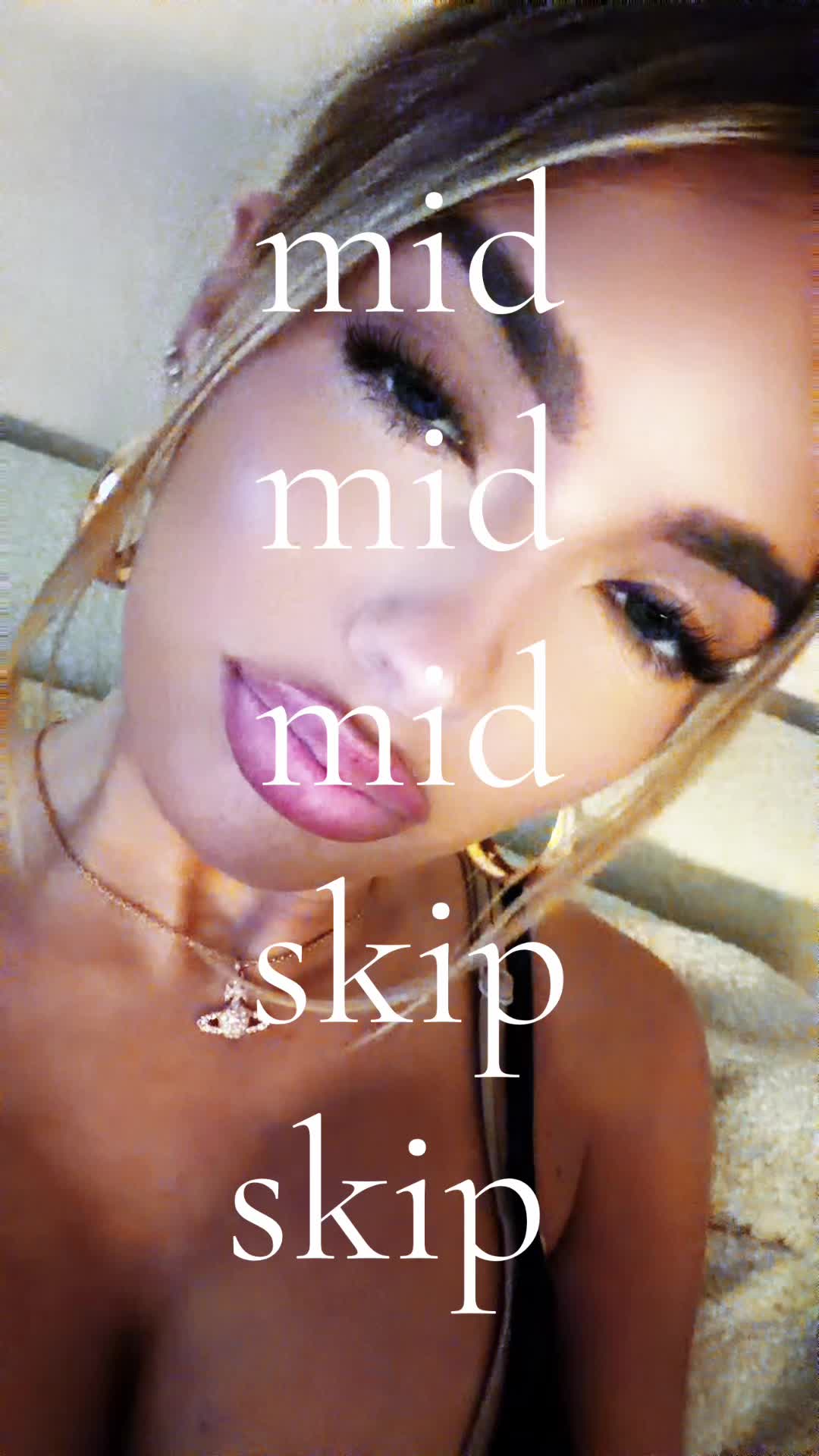 @MAYAALESSIA