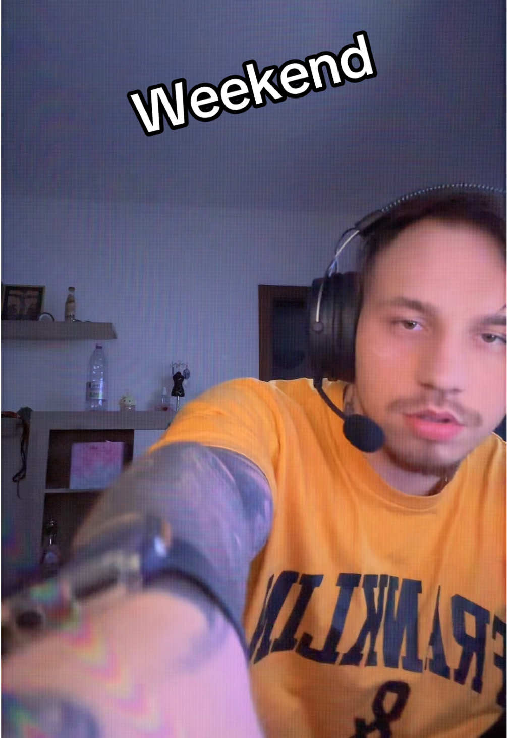 @LLL😈