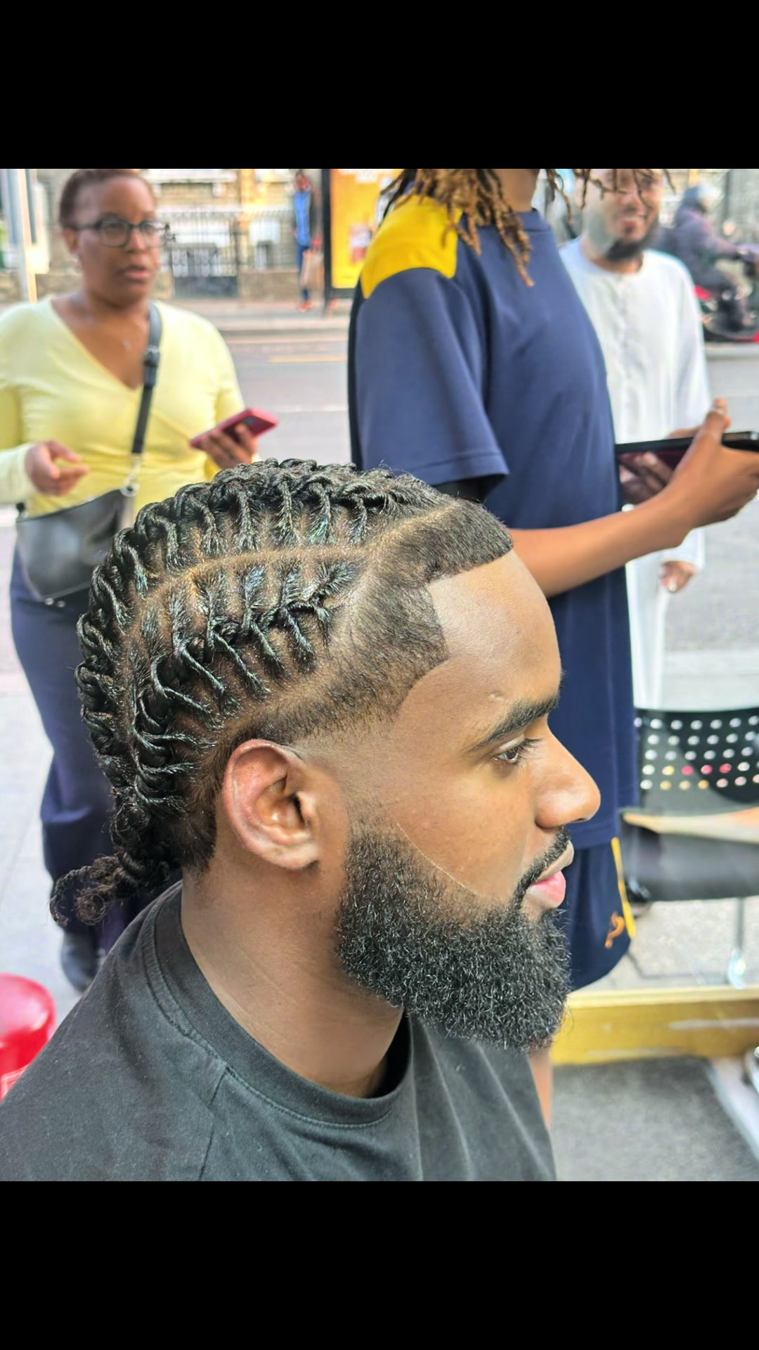 @3DAfro and Europe unisex salon