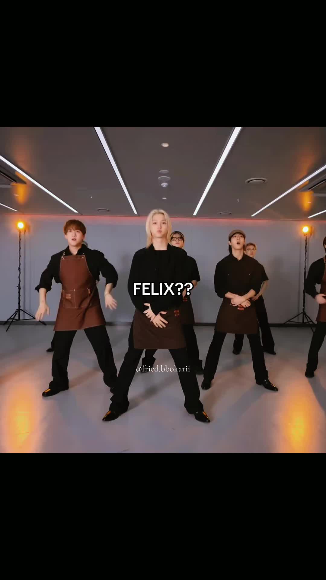 @︎