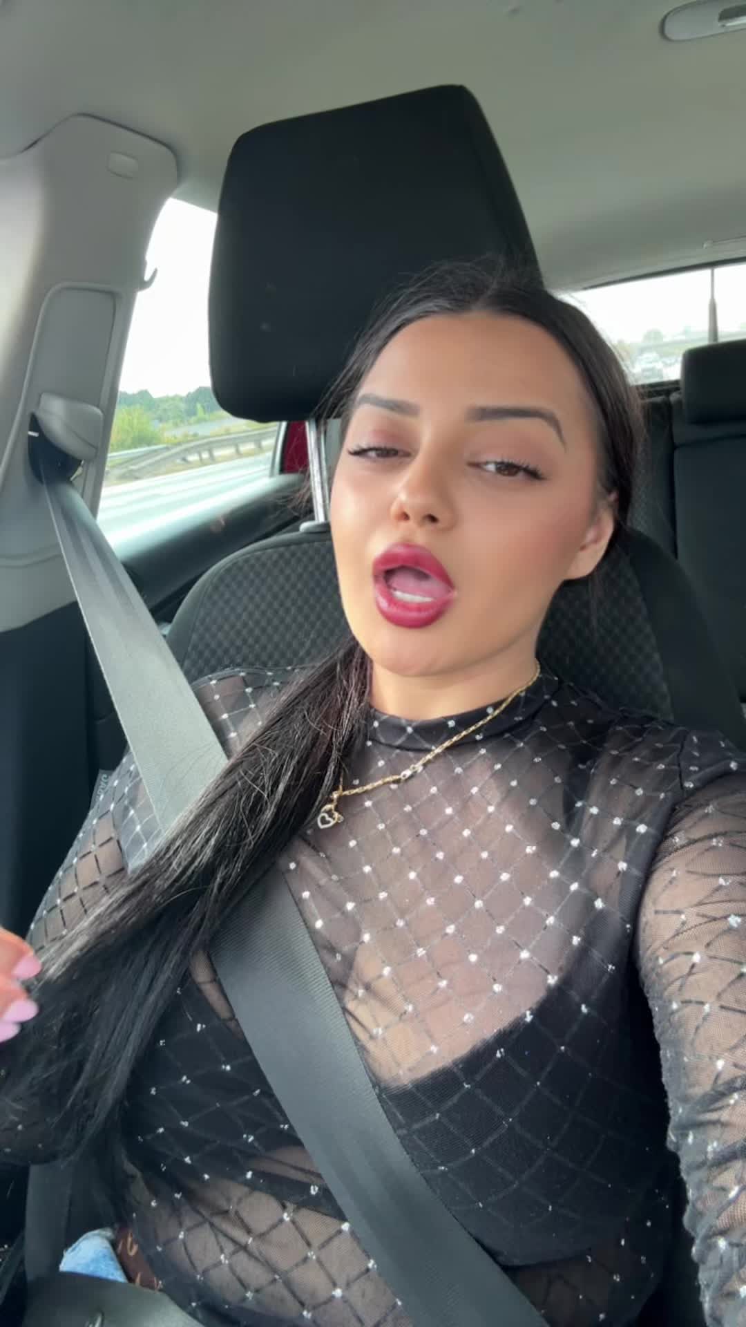 @Ralu🥰🦋