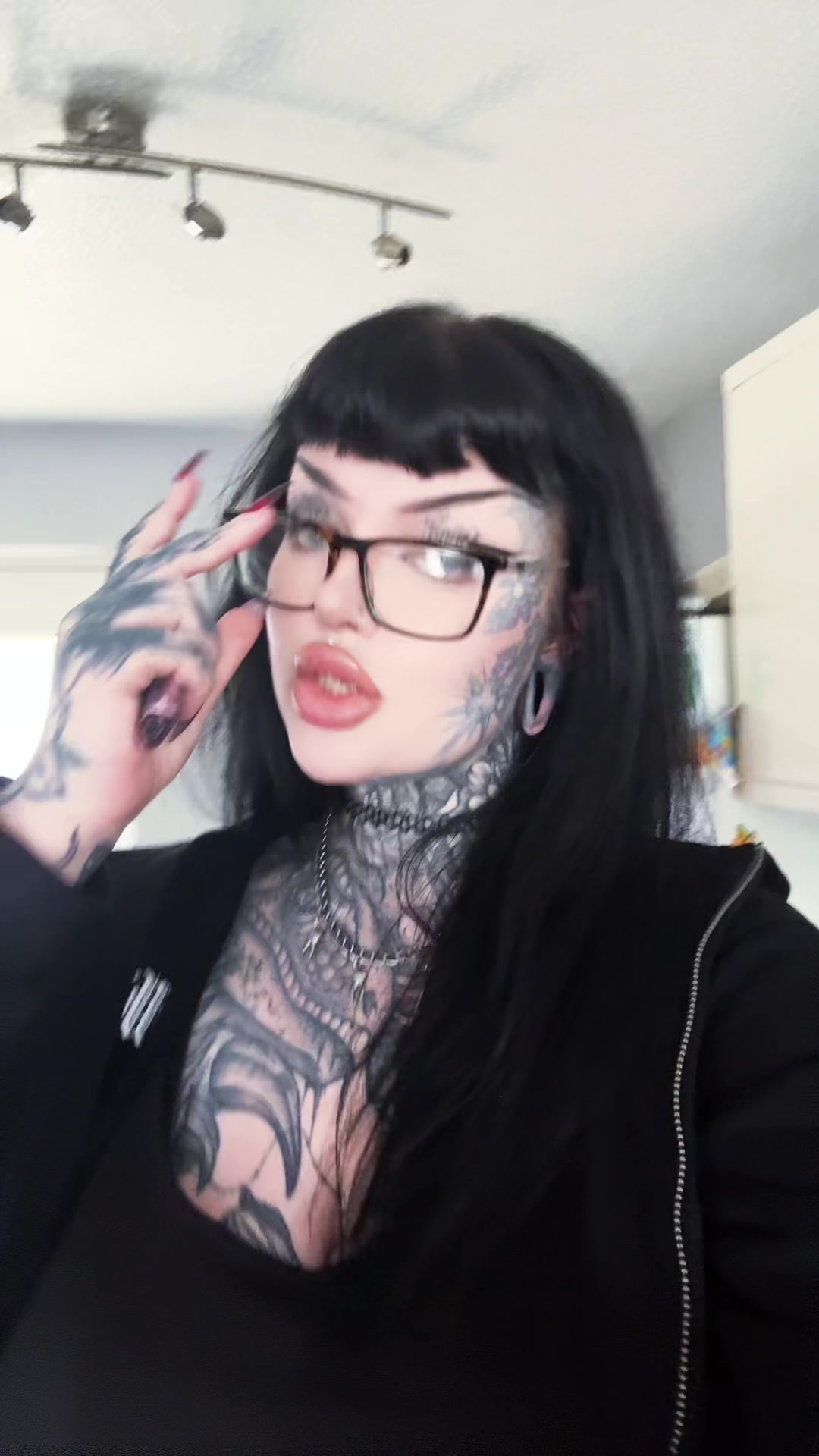 @𝔐𝔞𝔡𝔡𝔦