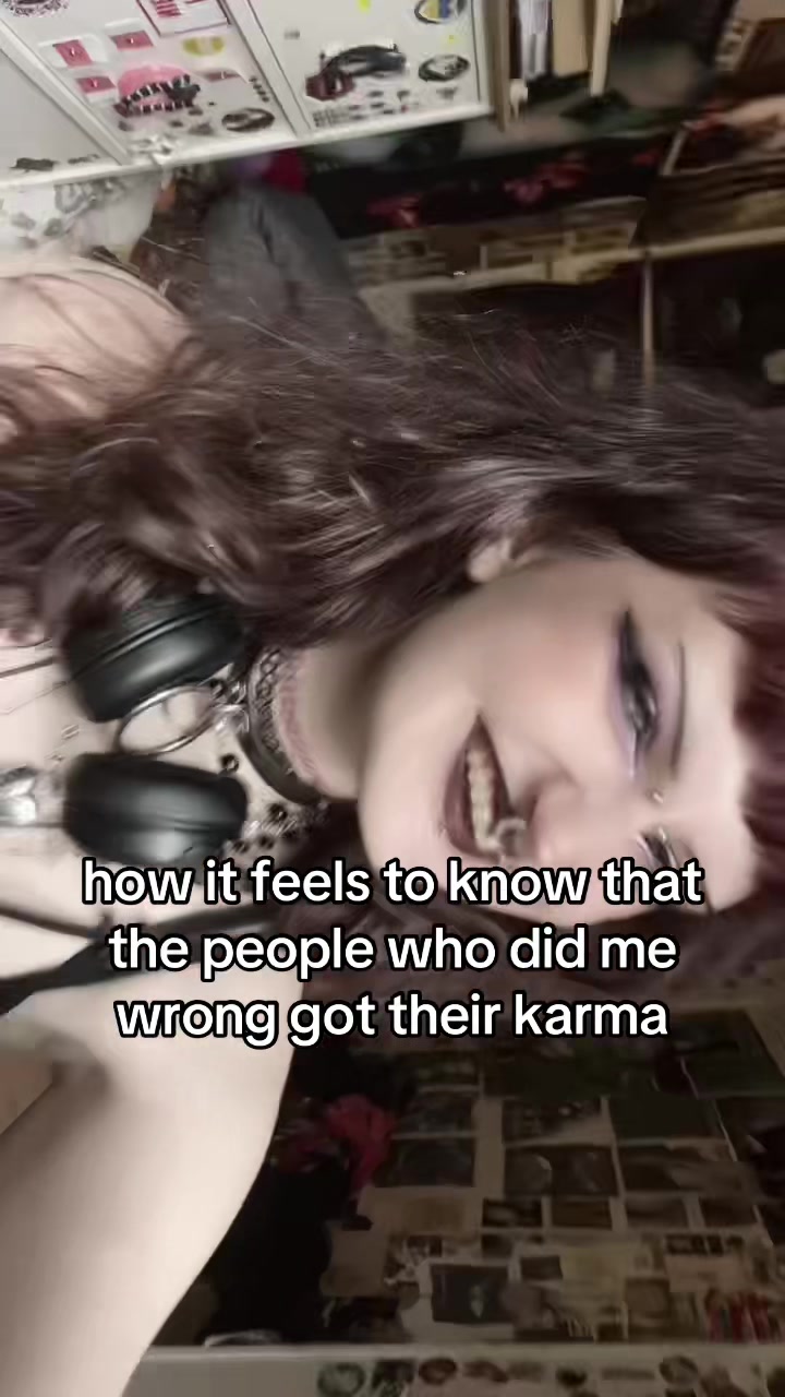 @elvira