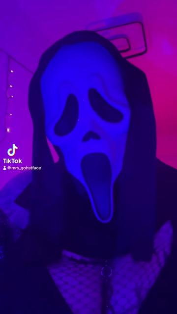 @{~Mrs_GhostFace~}