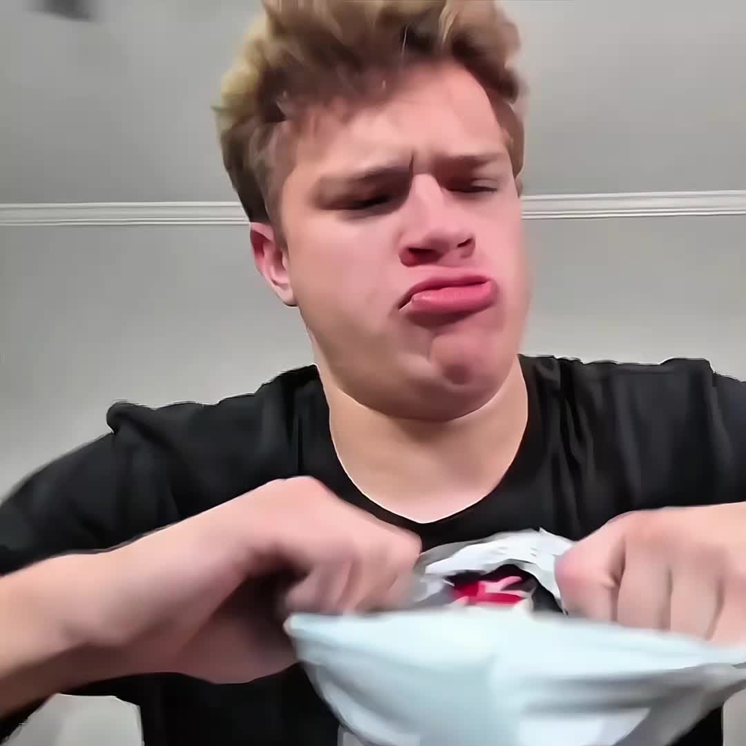 @๐๐๐๐๐ผ๐๐
๐ผ