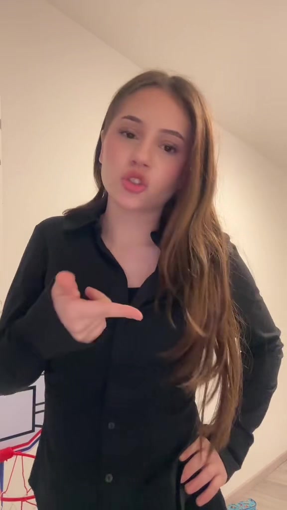 @𝓐𝓵𝓮𝓳𝓷𝓪🇦🇱