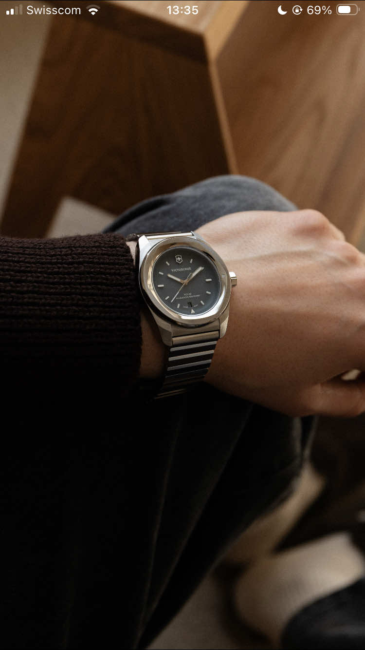 @Victorinox