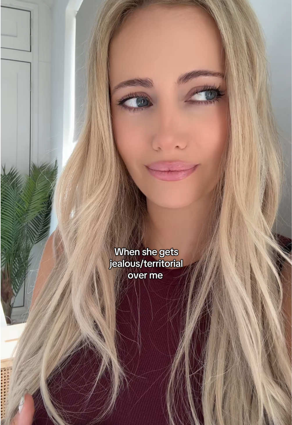 @Lisa J Evans sapphic author ⚢